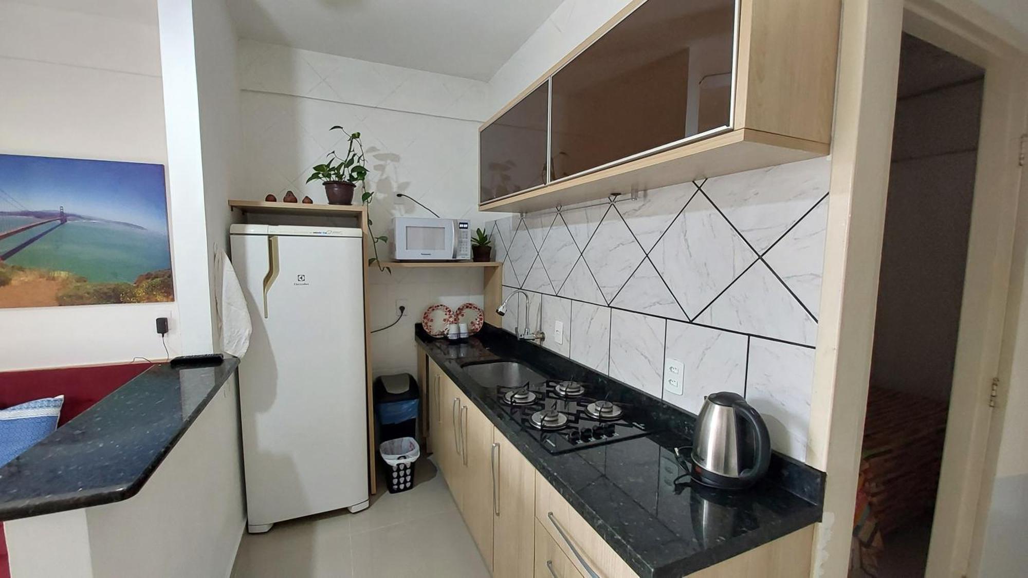 Apto 2 Quartos Com Ar A 200m Da Apartamento *